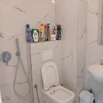 Flora's Apartman Golem