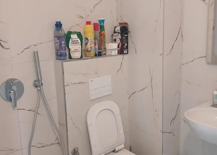 Flora's 公寓 格勒姆